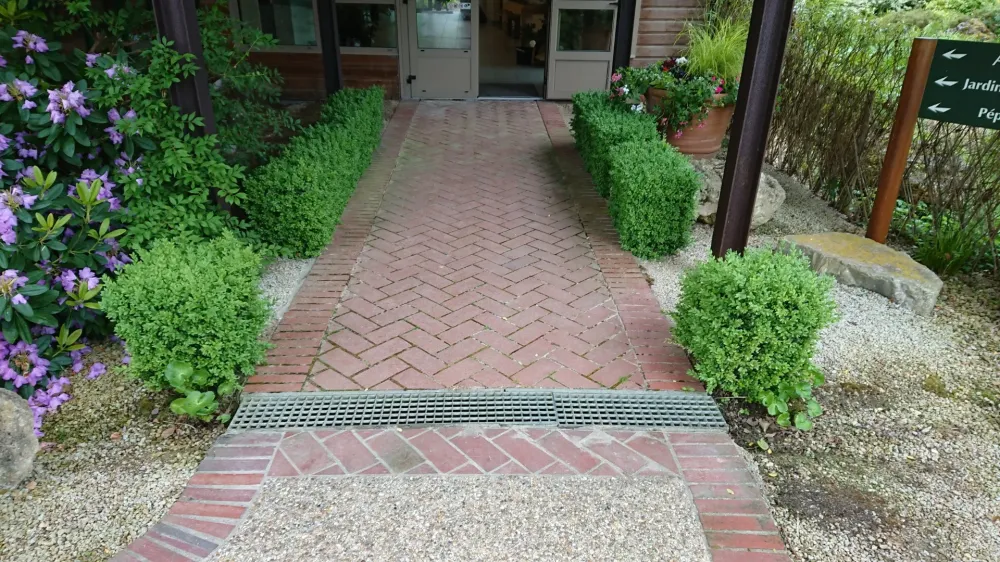 Pavage extérieur à Biville-sur-Mer